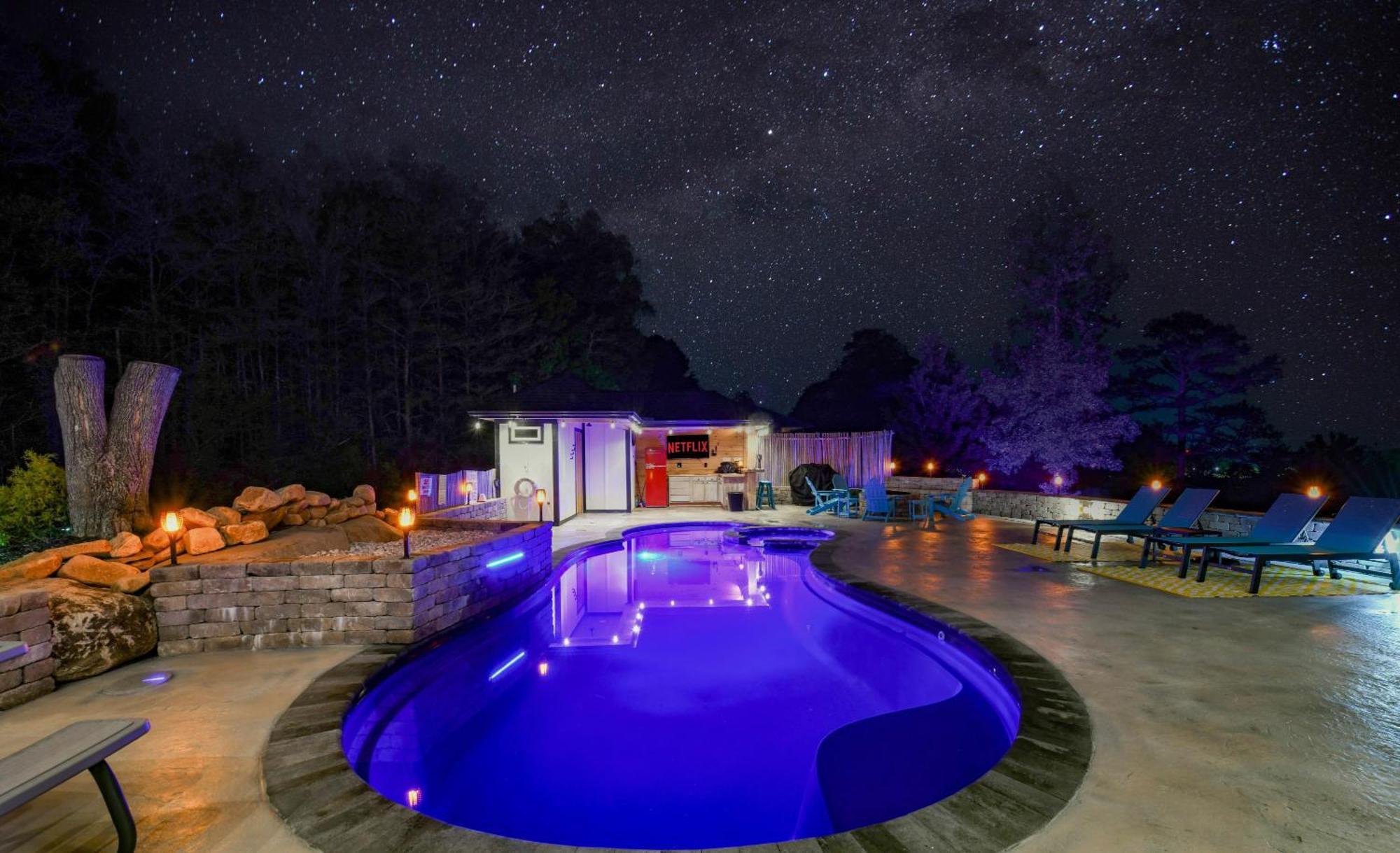 فيلا H2Oasis Incredible Pool Retreat With Mountains Views! سيفيرفيل المظهر الخارجي الصورة