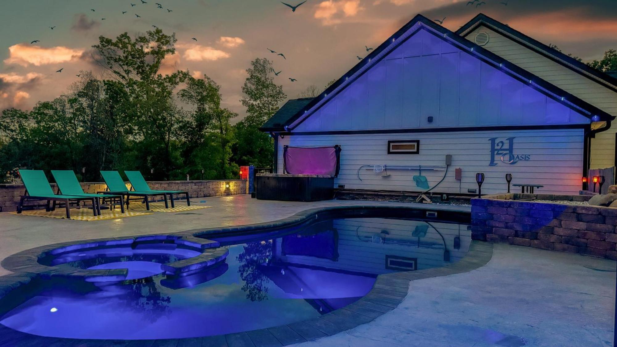 فيلا H2Oasis Incredible Pool Retreat With Mountains Views! سيفيرفيل المظهر الخارجي الصورة