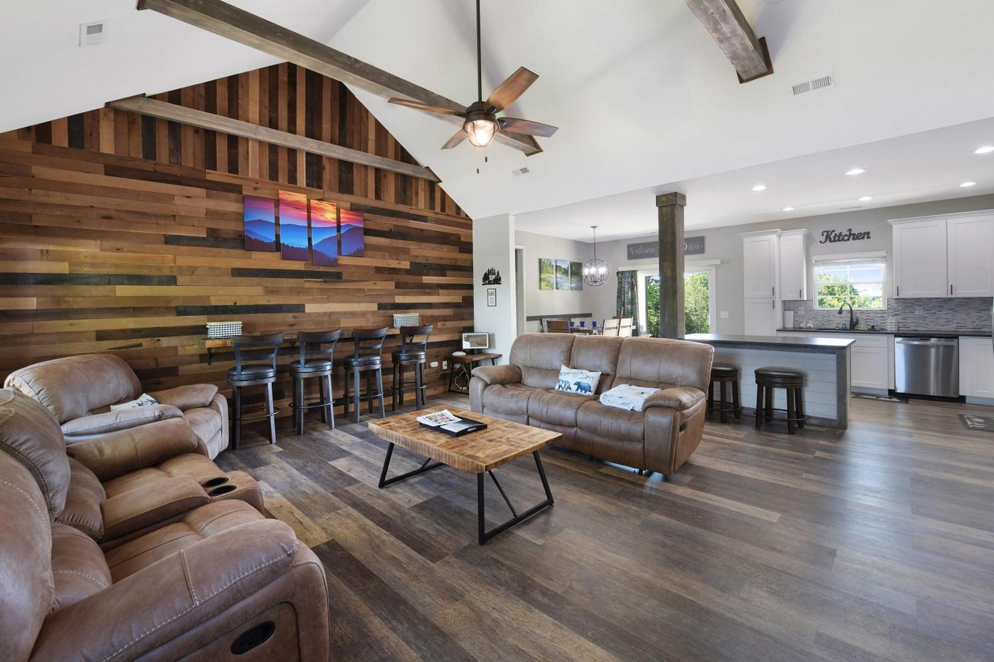 فيلا H2Oasis Incredible Pool Retreat With Mountains Views! سيفيرفيل المظهر الخارجي الصورة